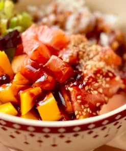 Poke Bowl Cá Hồi & Xoài Sốt Tương Gochujang